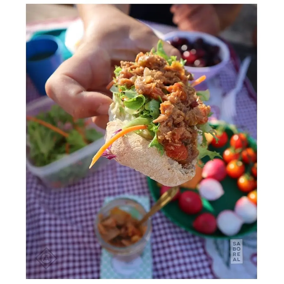 Petiscada de Sardinha com Tomate