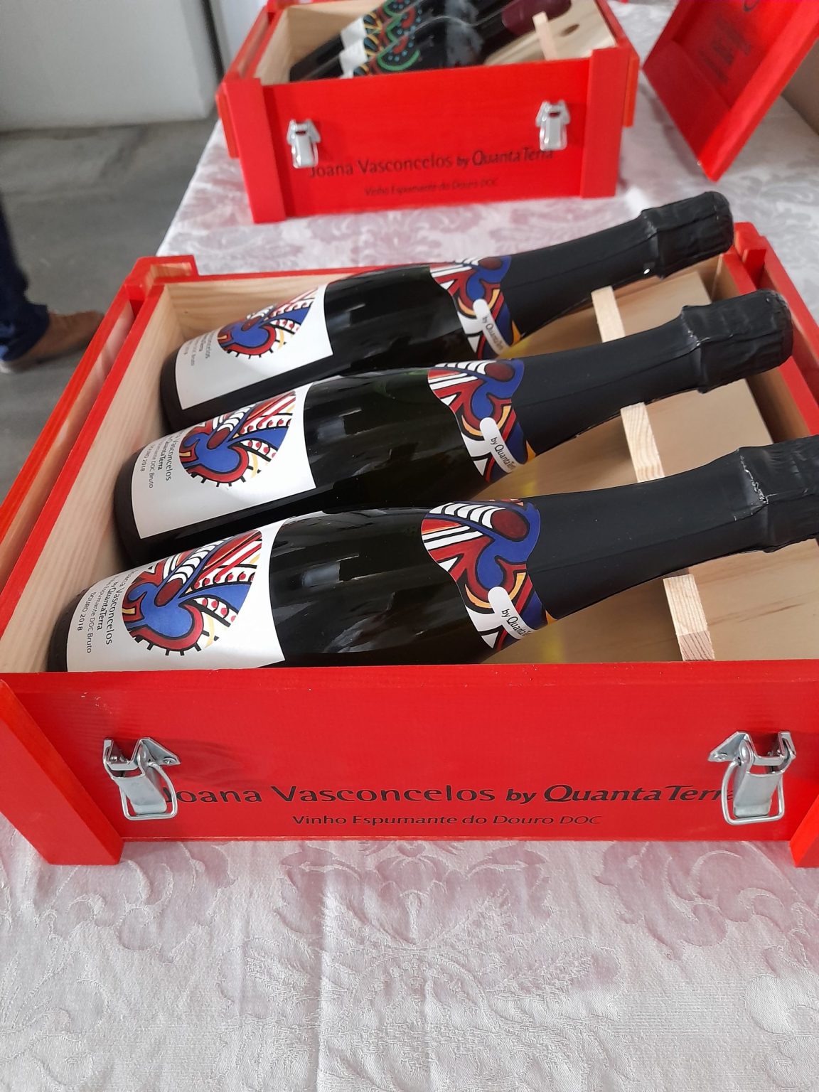 Vinho Espumante DOC Bruto Joana Vasconcelos by Quanta Terra