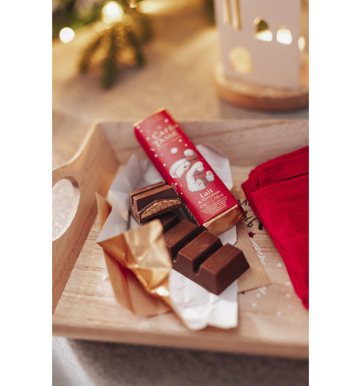 Tablete de Chocolate de Leite Edição Natal Café-Tasse 45g