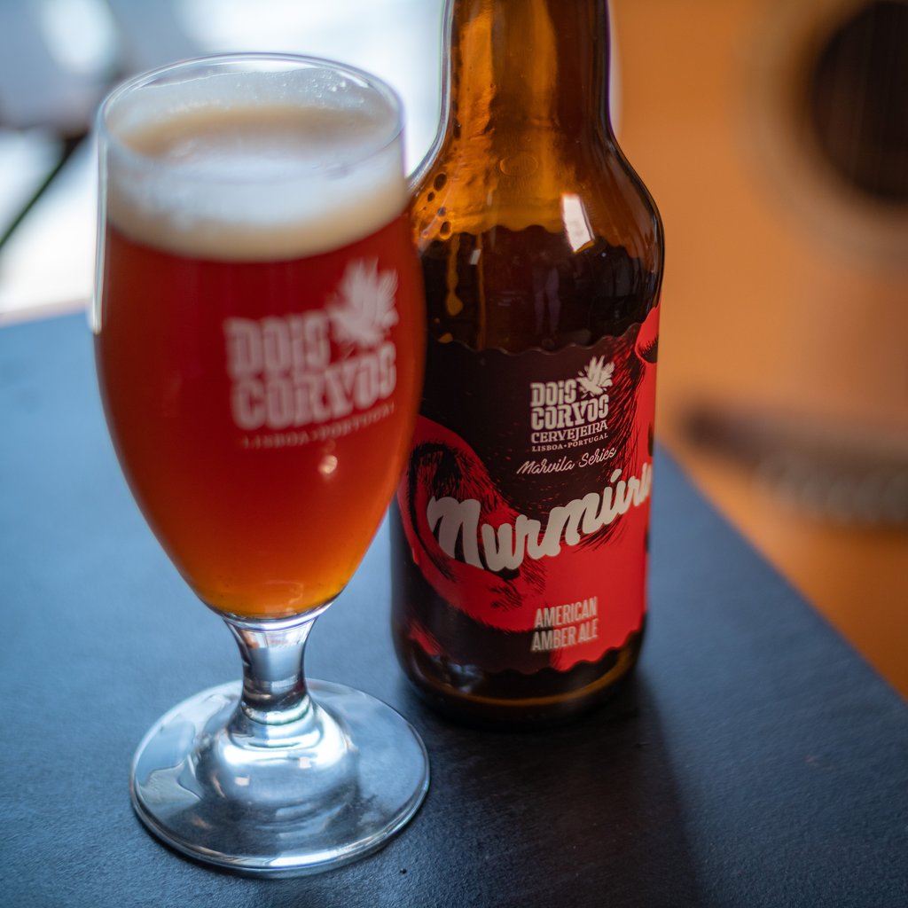 Cerveja Artesanal Murmúrio American Amber ALE Dois Corvos
