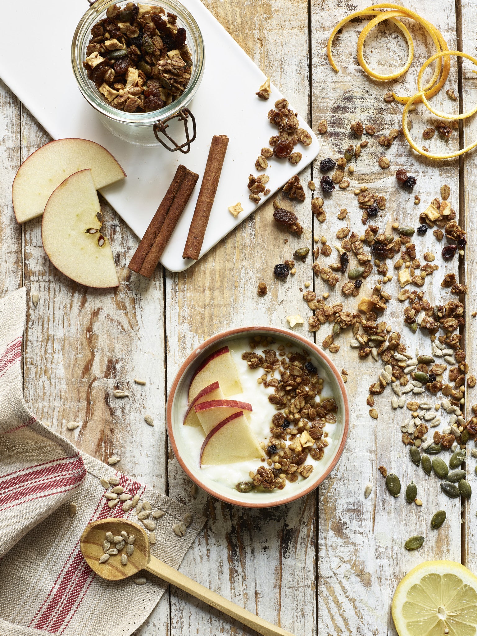 Granola de Maçã, Passas e Especiarias