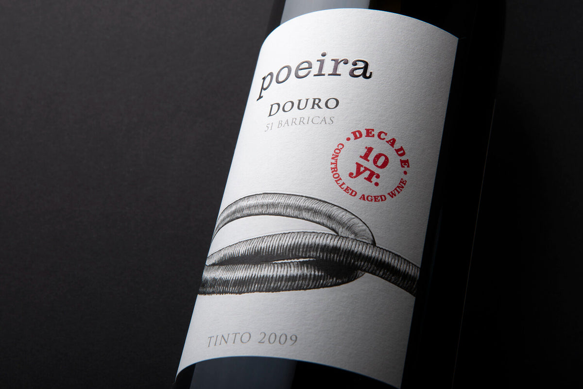 Vinho Tinto Poeira Decade 51 Barricas