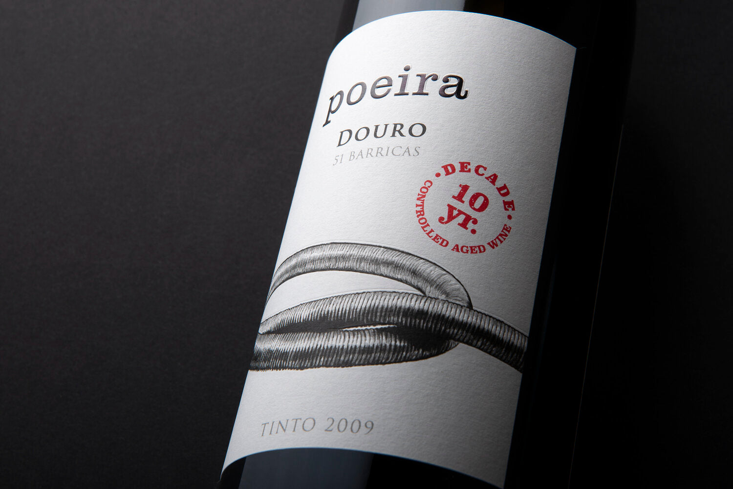 Vinho Tinto Poeira Decade 51 Barricas