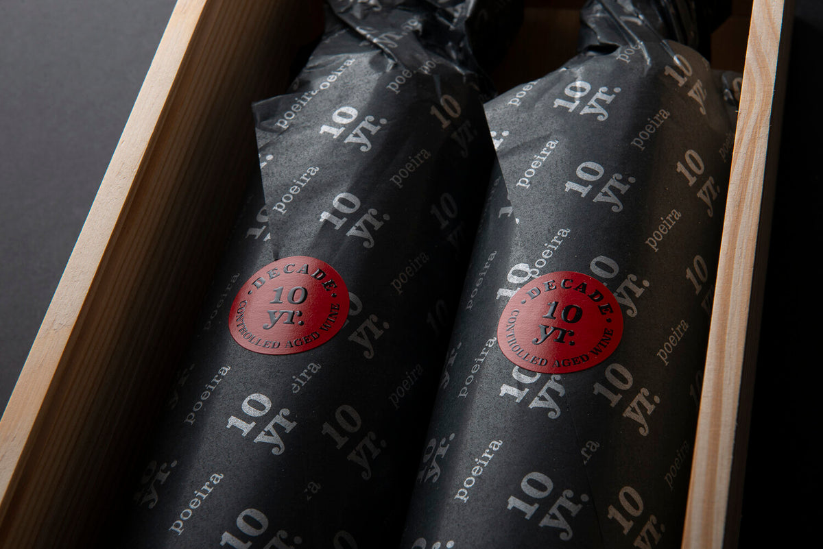 Vinho Tinto Poeira Decade 51 Barricas